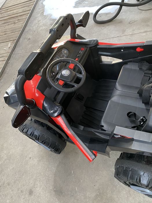 Детски акумолаторен джип