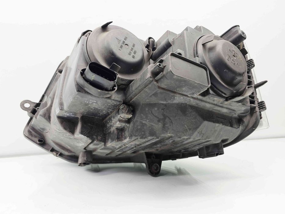 Far dreapta Volkswagen Transporter 5 Facelift [Fabr 2004-2013] 7E2941