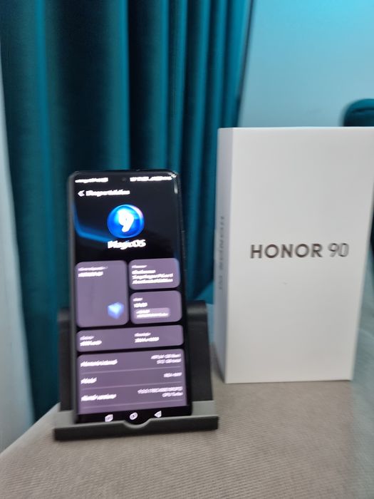 Honor 90 /12 GB RAM /512GB