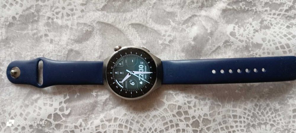 Продавам смарт часовник HUAWEI - 4 Pro Цена 350 лв.