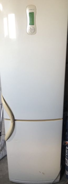 Продам холдильник LG 200/60