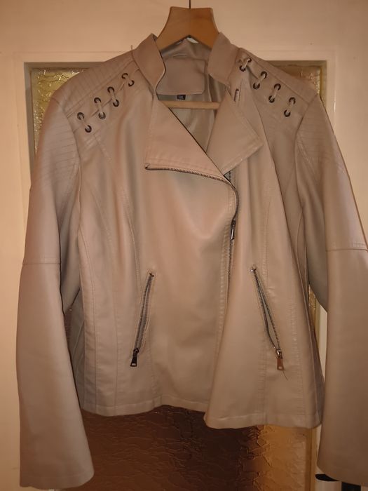 Дамско кожено яке