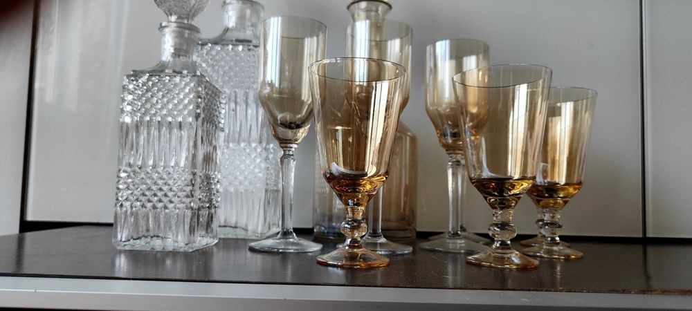 Decantor si pahare de cristal, totul la doar 300 lei ,fara defecte