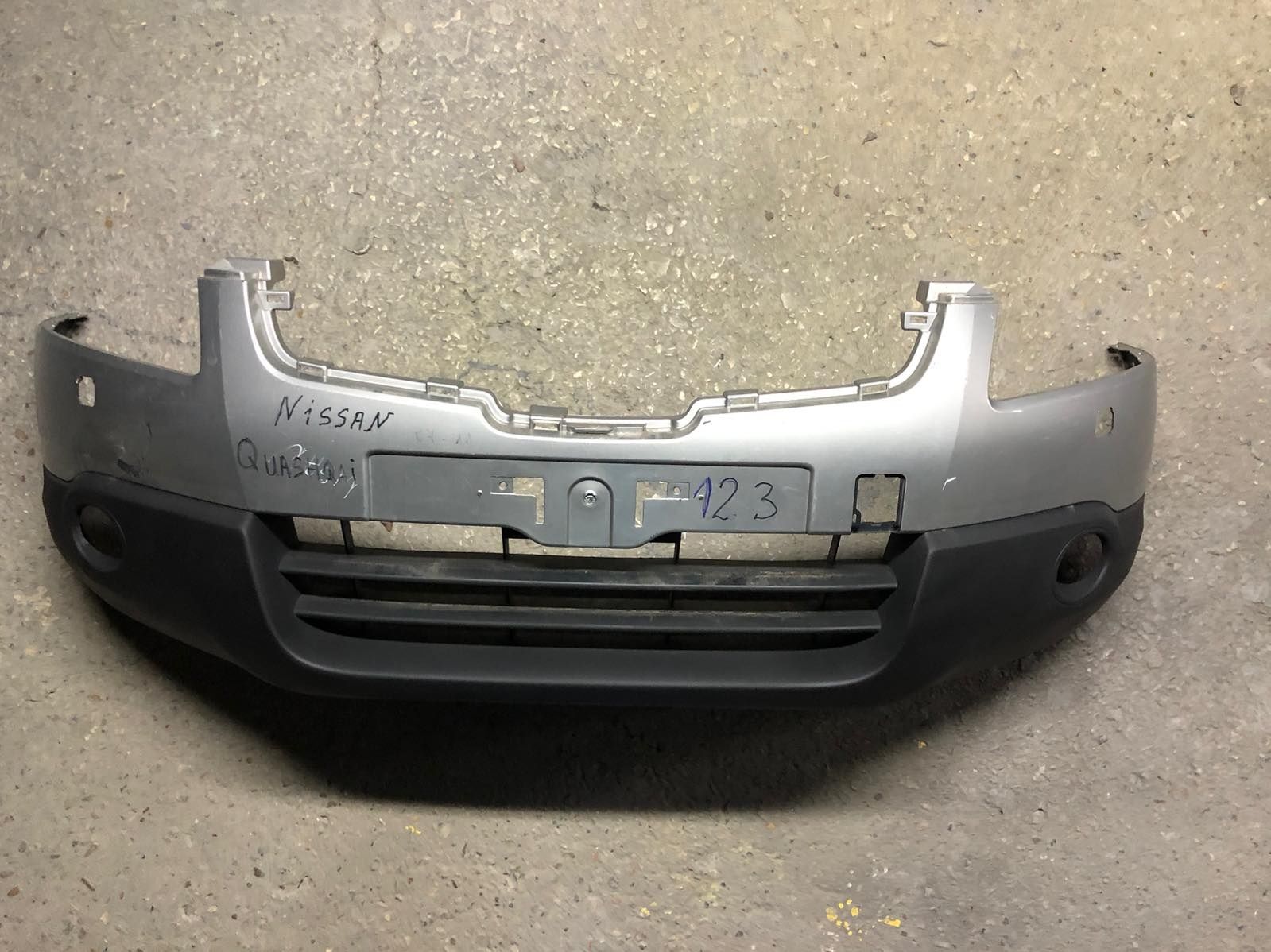Предна броня Nissan Qashqai 2007-2011г. 62022JD00H. #123V.