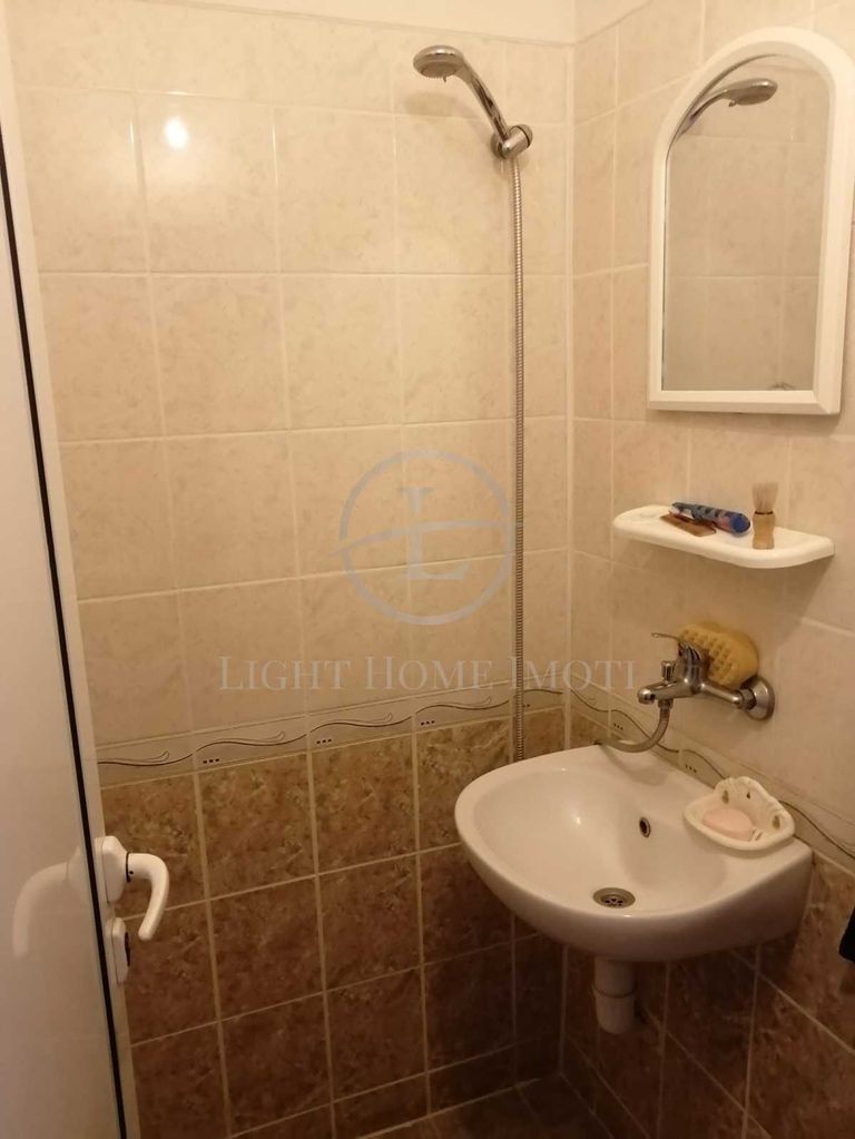 Продава се Тристаен апартамент в Пловдив, Кючук Париж - 86 кв.м за 1400 €/кв.м - Снимка #3