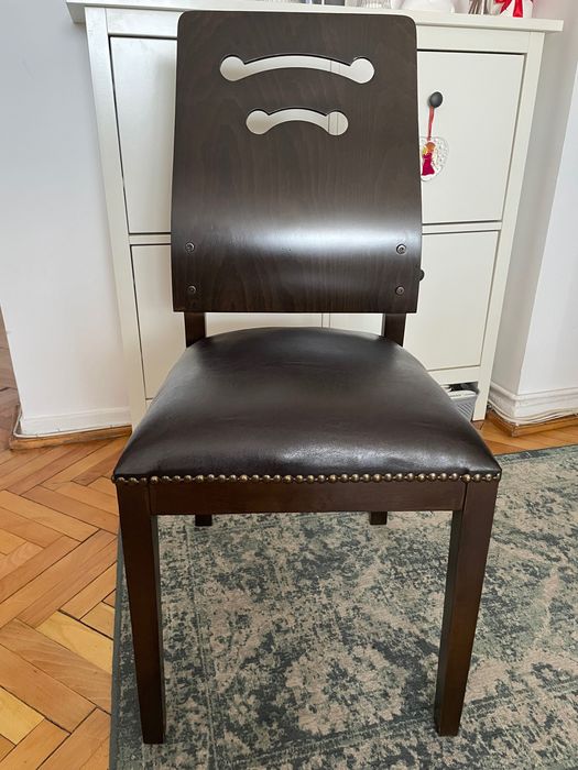 Vand set masa cu 6 scaune