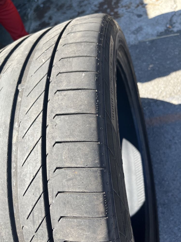 Continental 265/40 R21