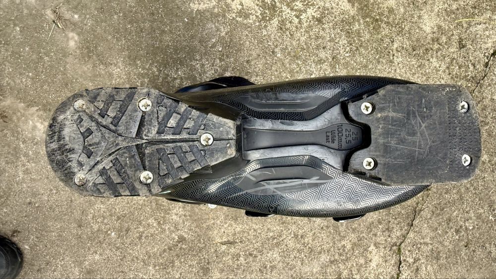 Vand schi Atomic 140-Bocanci Atomic-Casca schi cu