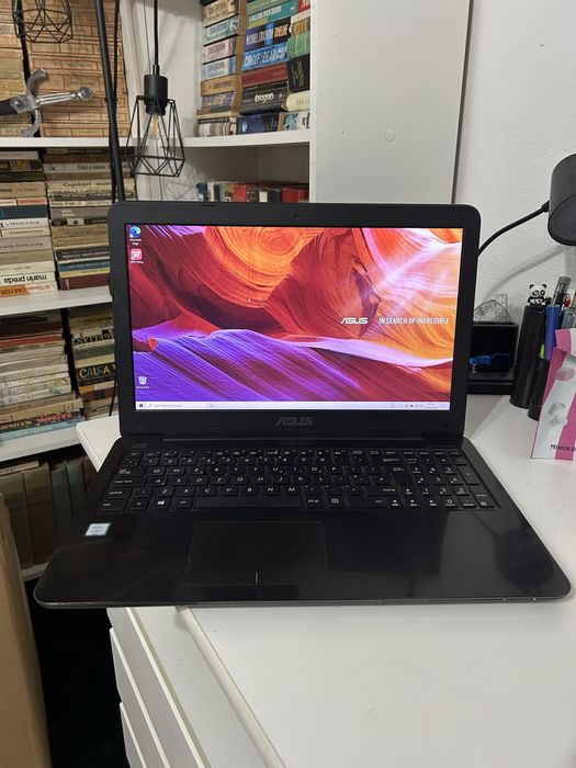 laptop i7 , Ram 8Gb, 1 Tb, 2.90 GHz turbo