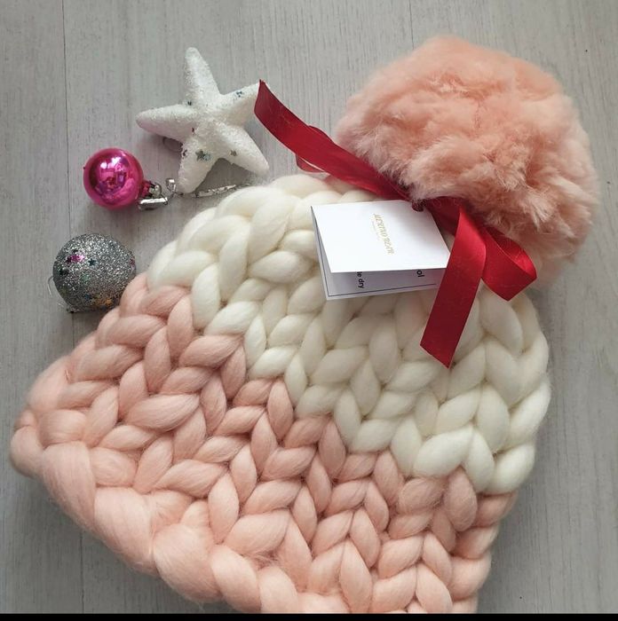 Шапка и шал от 100% мериносова вълна