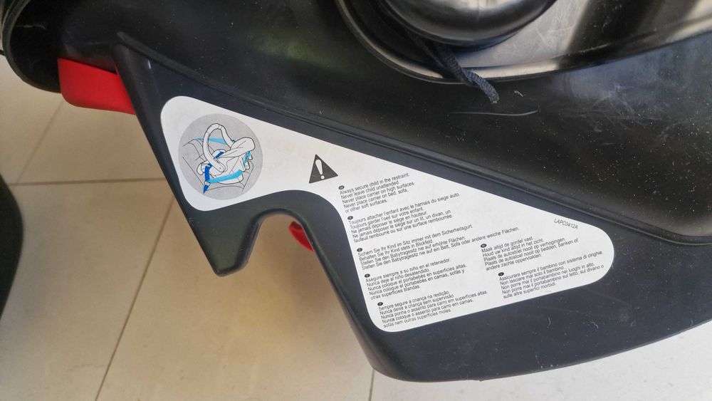 Бебешко кошче за кола