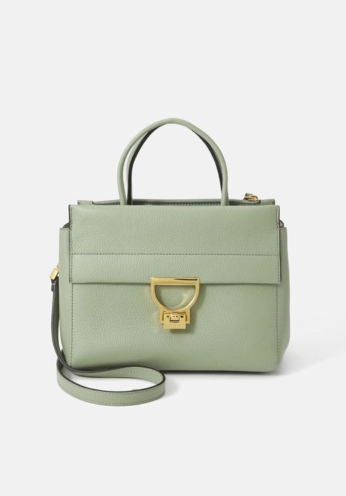 Geanta Coccinelle, Arlettis, medie, noua