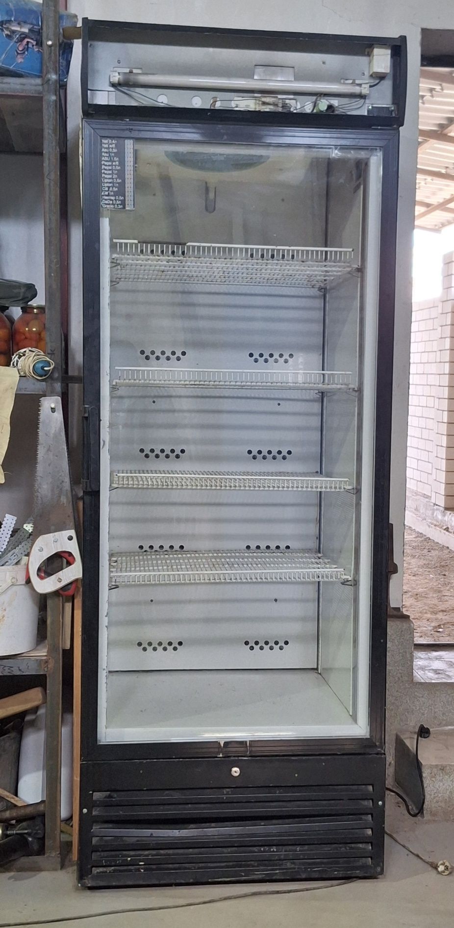 Продам напитковый холодильник