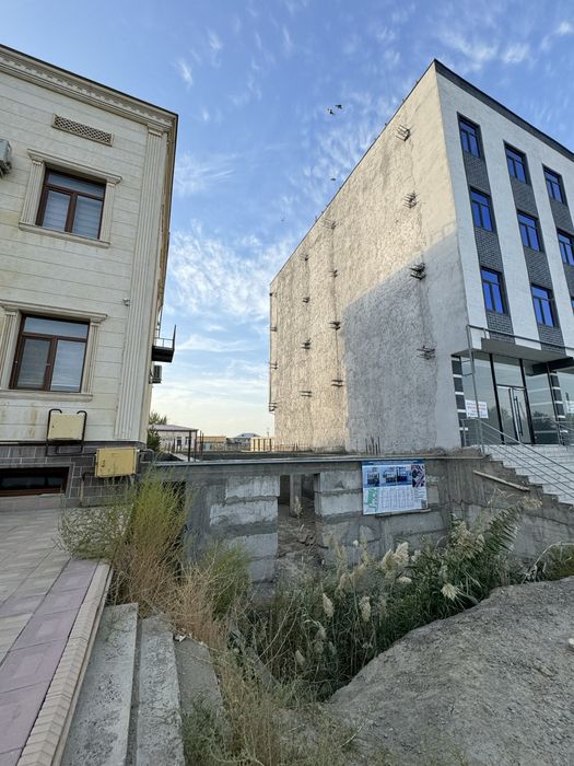 Klinika qurish uchun mo’ljallangan yer uchastkasi sotiladi