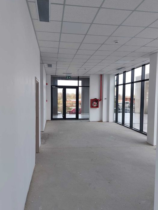 spatiu comercial nou,bine situat,cu multiple posibilitati functionale