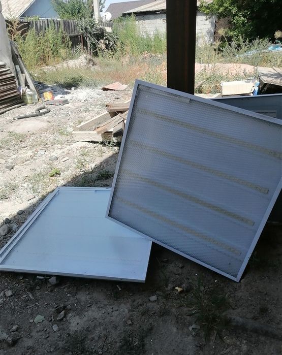 Продам потолочную большую люстру