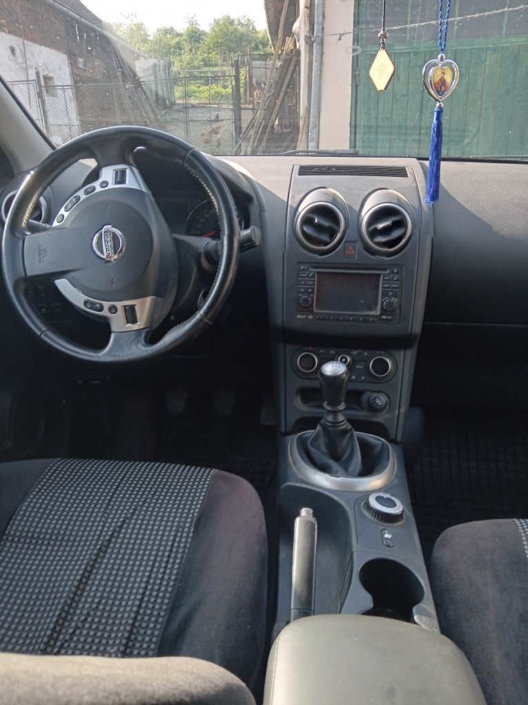 VIND. NISSAN. QASHQAI. 4×4.diesel  1598  CM distribuție. pe lant euro5