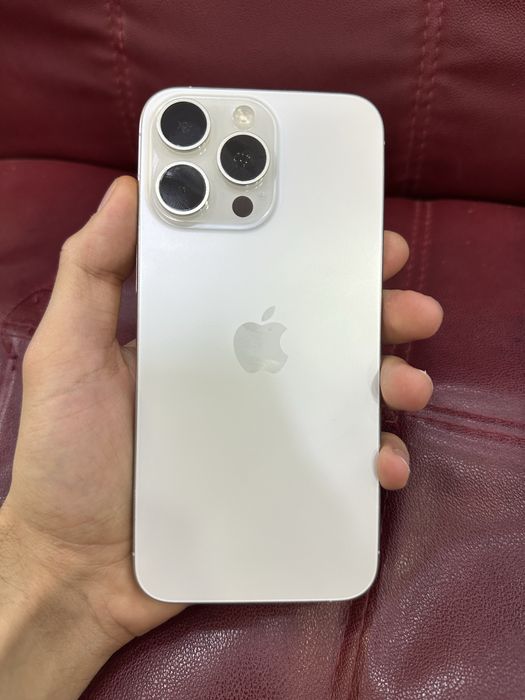 Iphone 15 pro max 256gb white