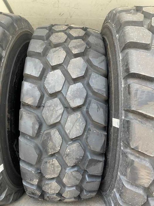 Anvelope noi 20.5R25 radiale marca BKT pentru vola radiala