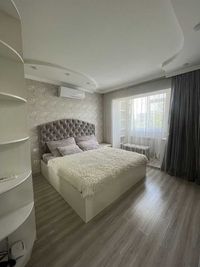 Аренда 3 комнатная квартира ЛЮКС с шикарным евро ремонтом на Кадышева