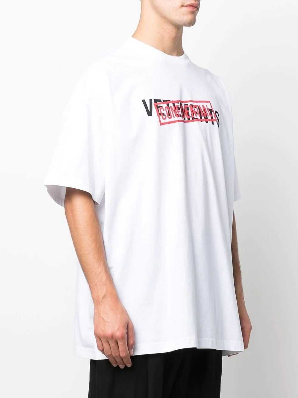VETEMENTS White Confidential Logo Oversized Тениска M (XL) и L (XXL)