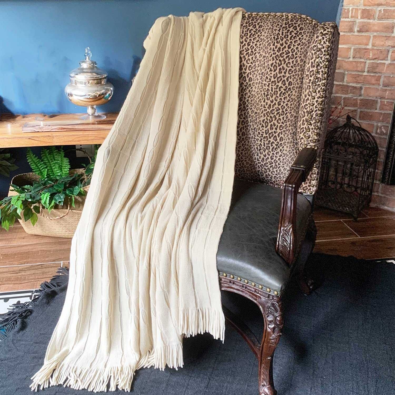 Ново одеяло Супер мека текстура Плътно уютно плюшено леко декоративно