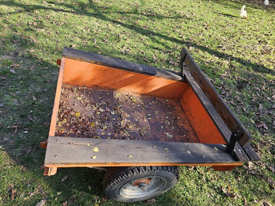 Продавам Ремарке със спирачки за мотоблок/лека кола/трактор