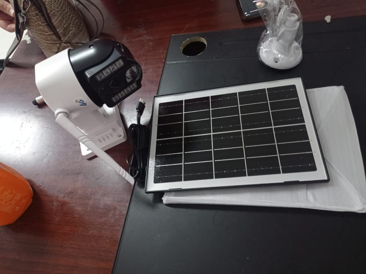 Продам камера с солнечными батареями