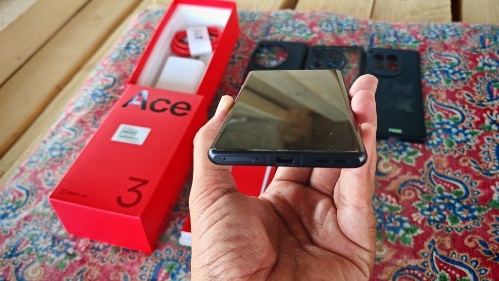 OnePlus Ace 3 в наличии 16+512 ГБ