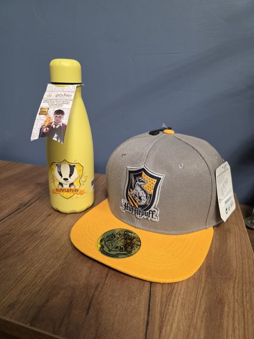 Harry Potter Hufflepuff шапка и шише-термус