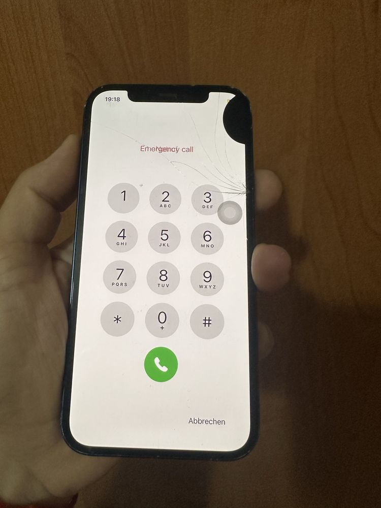 iPhone 12 - /iCloud/ за части