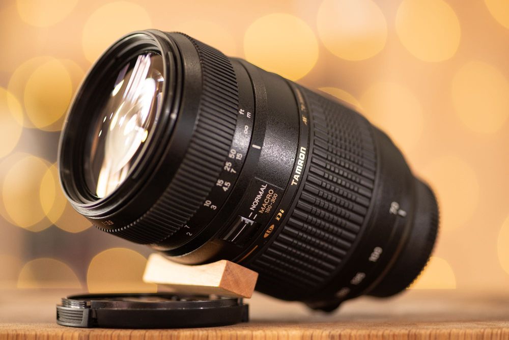 Tamron AF 70-300mm f/4-5.6 LD Di Tele-Macro обектив Никон