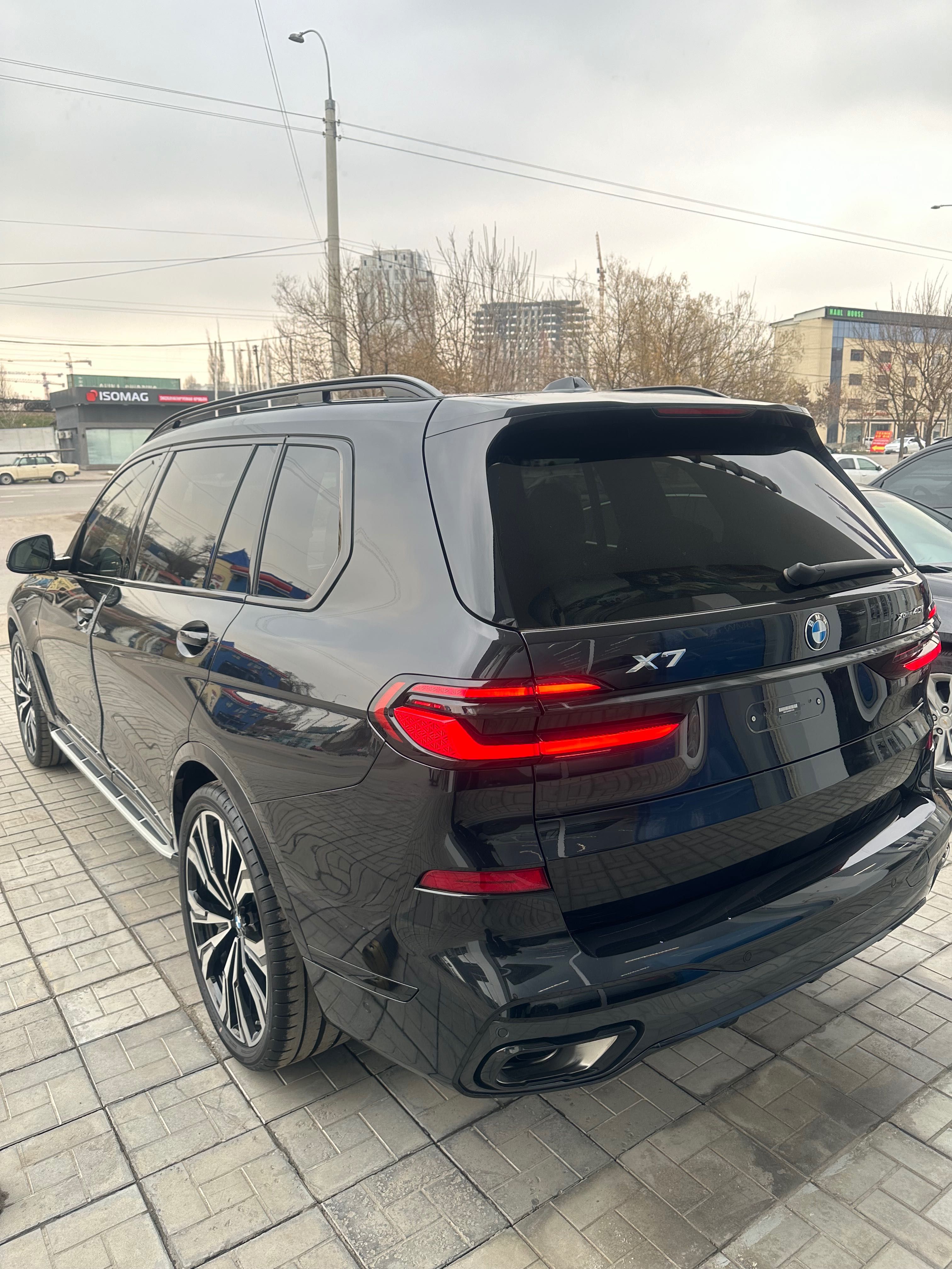 Продам BMW X7 xDrive40i Спец. в наличии + официальная гарантия