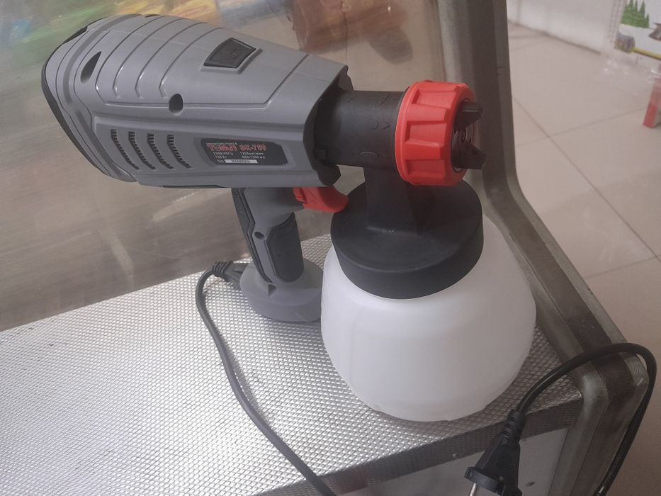 Краскопульты электрические  рабочый новый