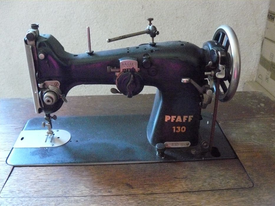 Masina de Cusut PFAFF 130 Germana Veche Stare Perfecta, Fabricata 1949