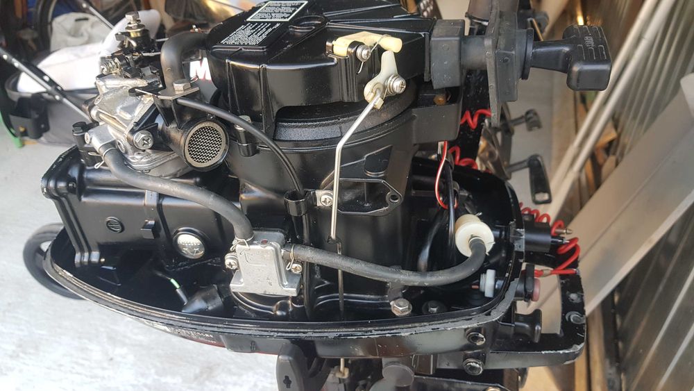 Barca Quicksilver 3.40 si motor Mariner 4T 5 cai