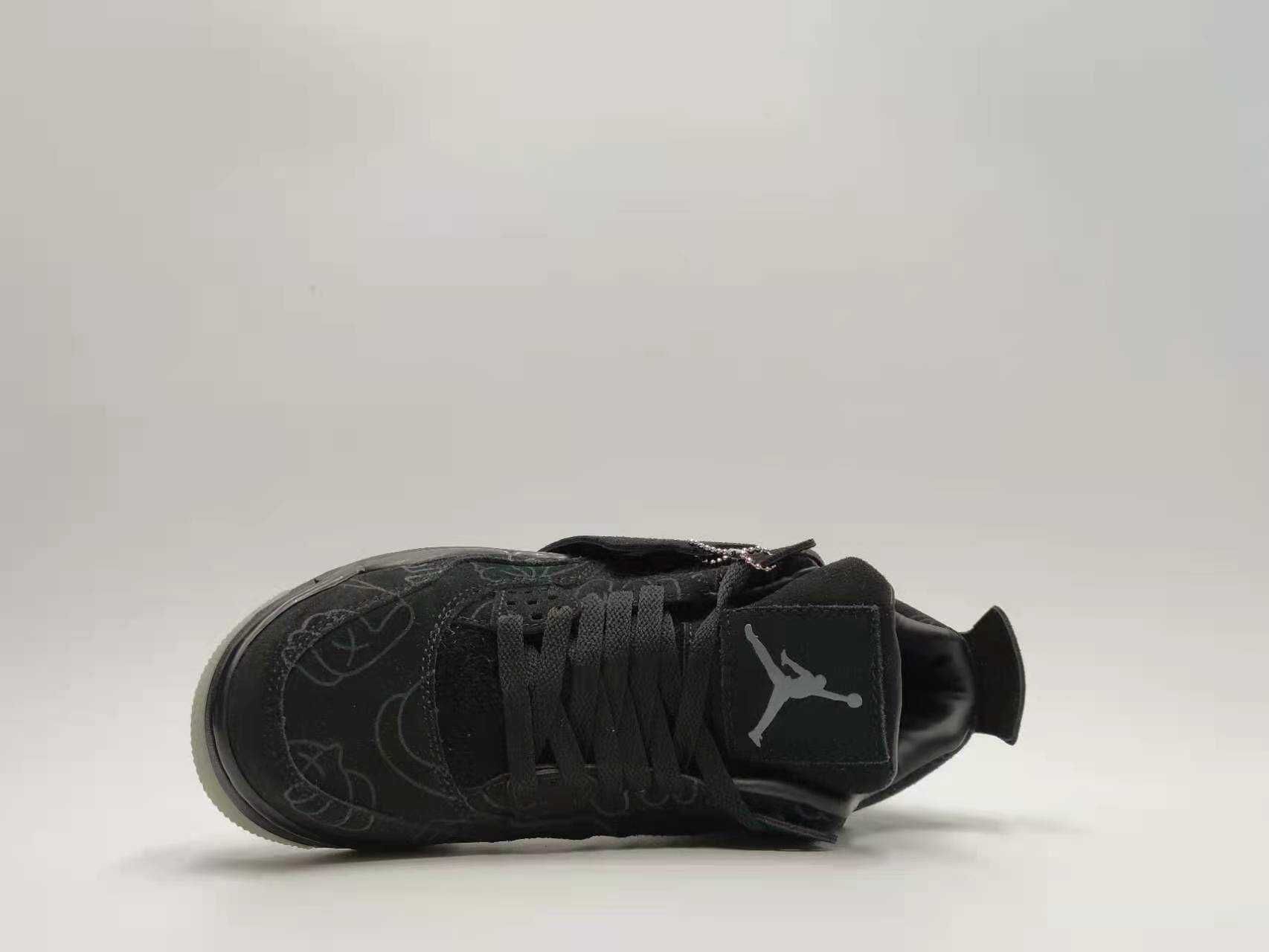 Мъжки маратонки Nike  KAWS x Air Jordan 4 размери 43,44,45