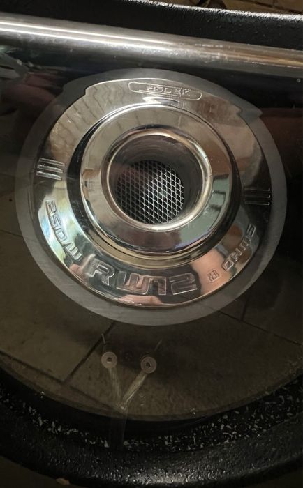 subwoofer auto pret 500 ron