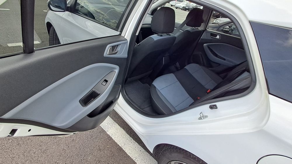 Hyundai i20 full