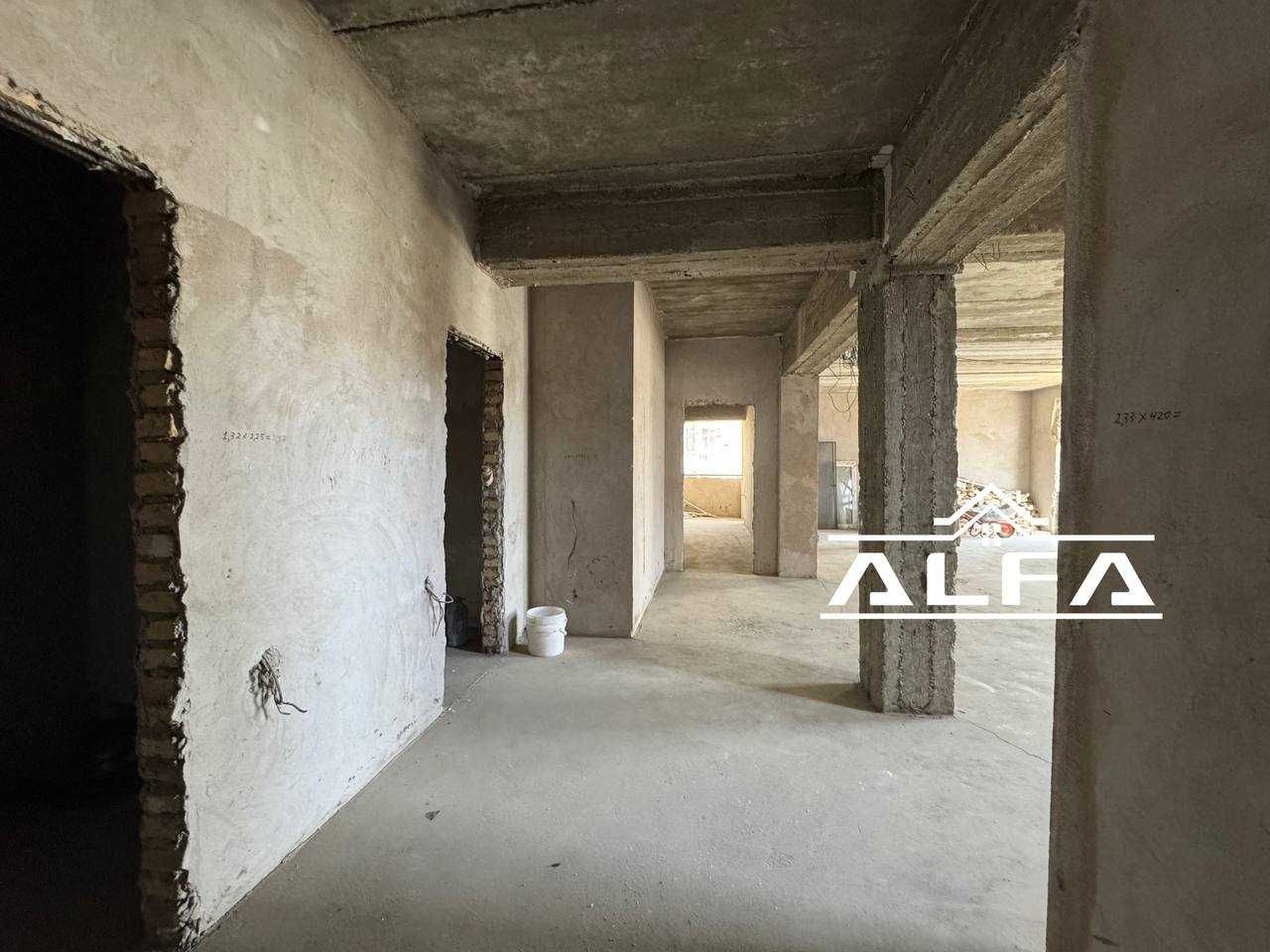 4 xonali 157m2+43m2 4-5 qavat