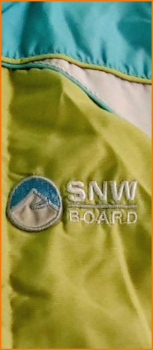 GEACĂ impermeabilă pentru sky,zăpadă,frig,de firmă SNOWBOARD.