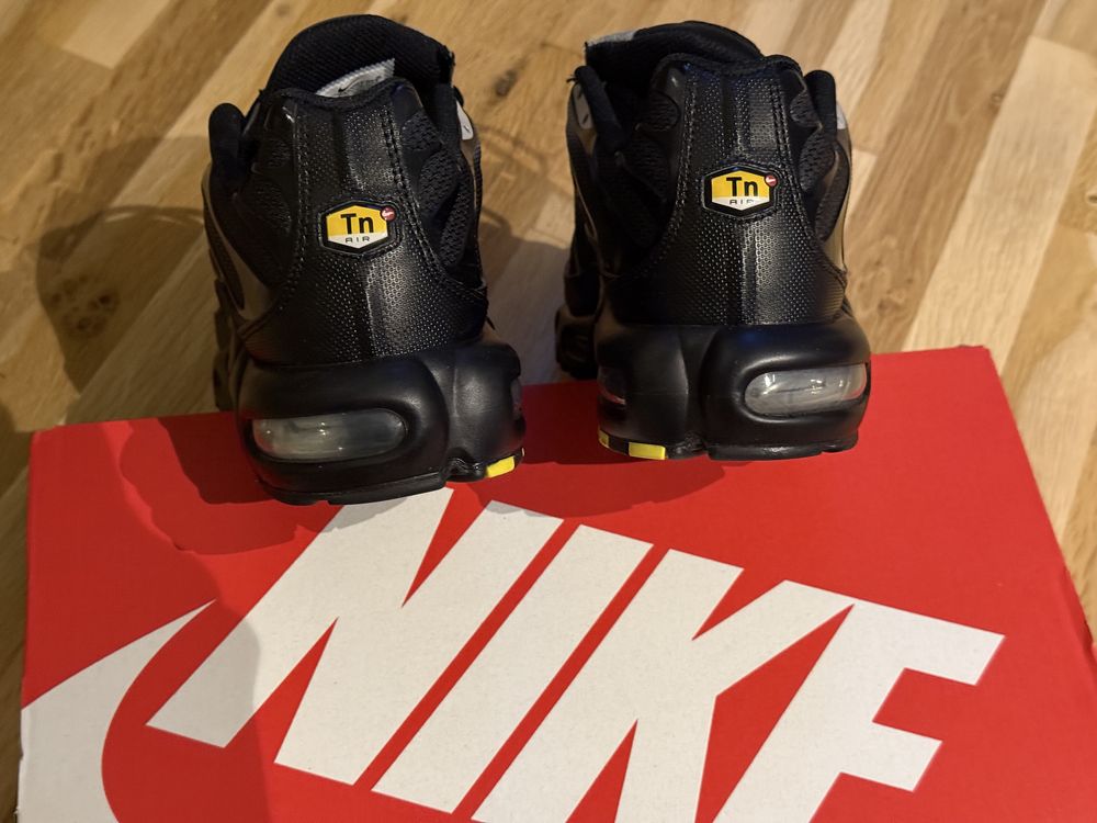 Nike Air Max Plus Gray Black Opti Yellow, N 43
