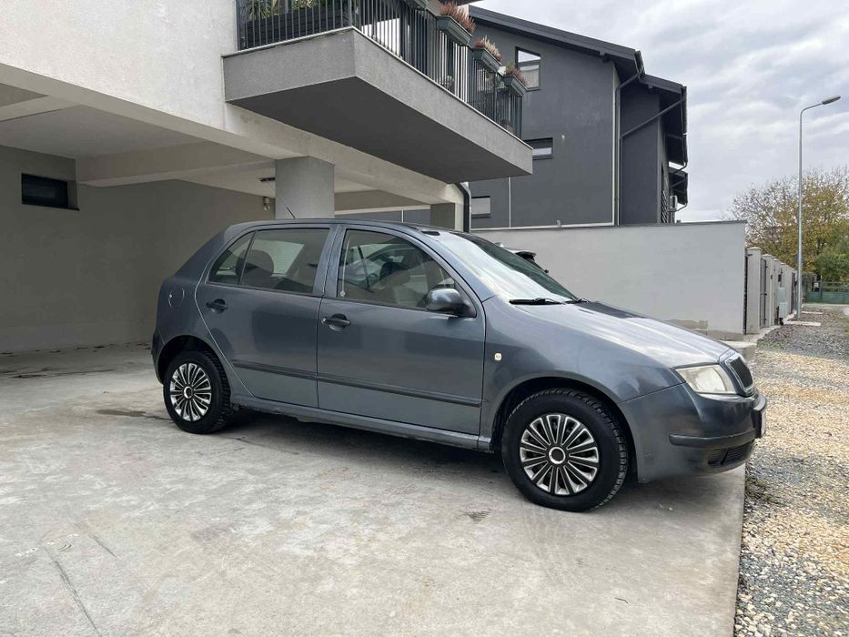 Vând scoda fabia