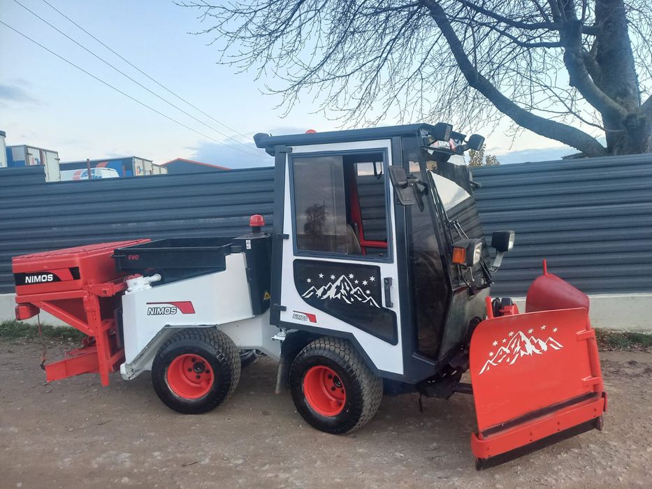 Mașina zăpadă lama zăpadă sararita Nimos 4x4 ( unimog multicar )