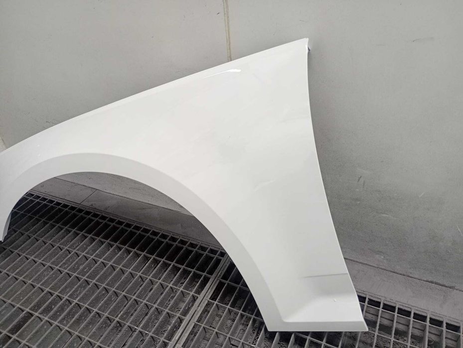 Aripa Fata Stanga Audi A4 B9 An 2015-2018 (LY9C (Alb))