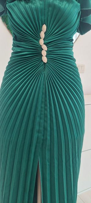 Rochie elegantă XS/S, culoare verde smarald.