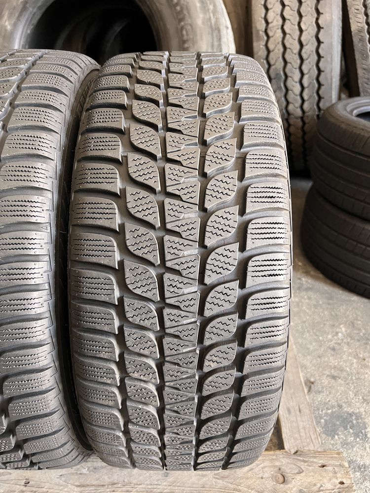 2 anvelope iarna 215/45/17 , Bridgestone , 7.5 mm