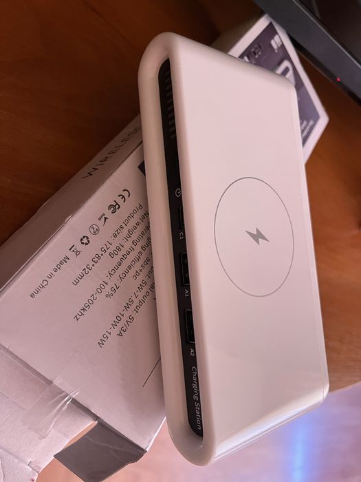 4 в 1 станция за зареждане