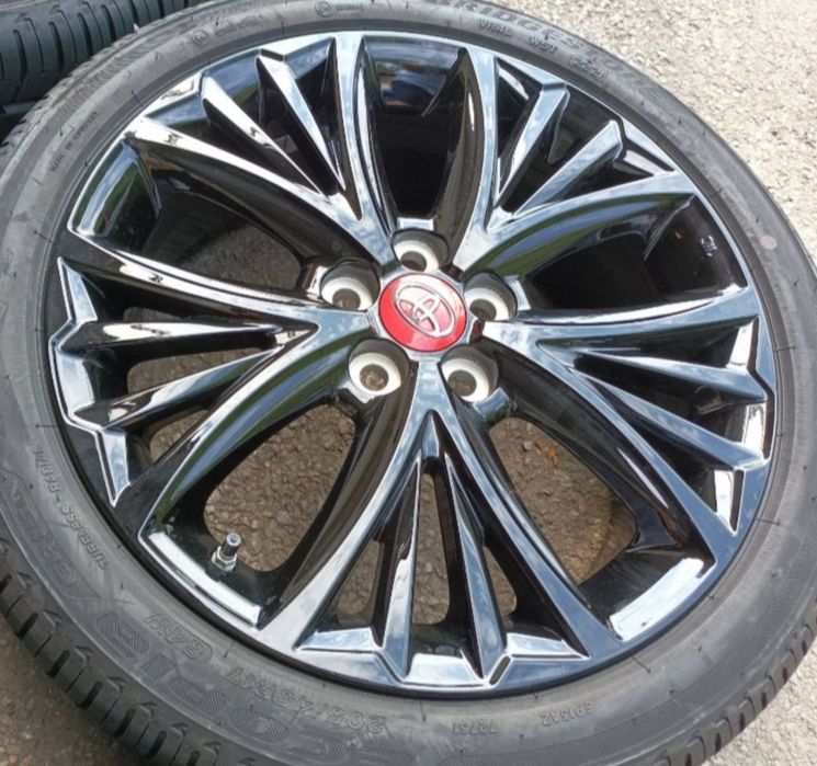 17" оригинални алуминиеви джанти за Toyota Yaris hybrid 19-24г