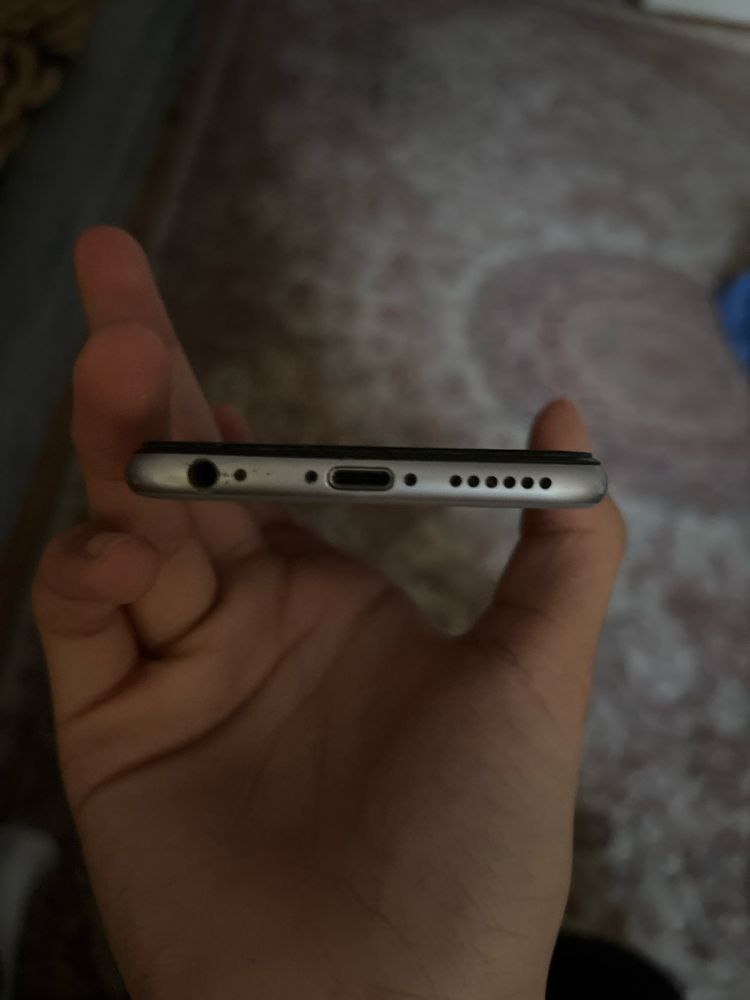 Iphone 6s в хорошом состаяние